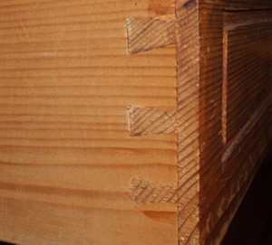 Selber bauen mit Holz: Zinken und Schwalben Selber bauen mit Holz: Zinken und Schwalben