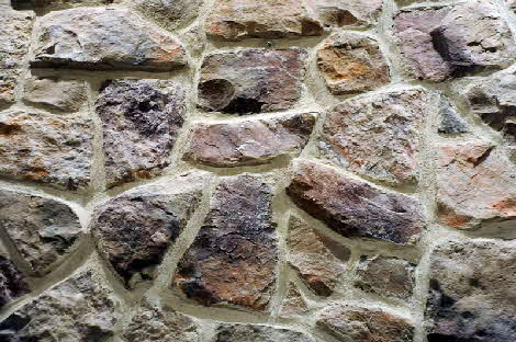 Steinwand im wohnzimmer: ideen und tipps Steinmauer wohnzimmer
