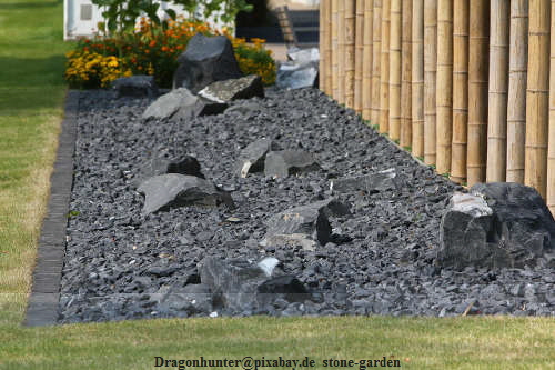 Dragonhunter@pixabay.de - stone-garden-171400_1280