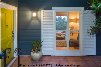 terrassentuere-Fotolia_119848327_XS